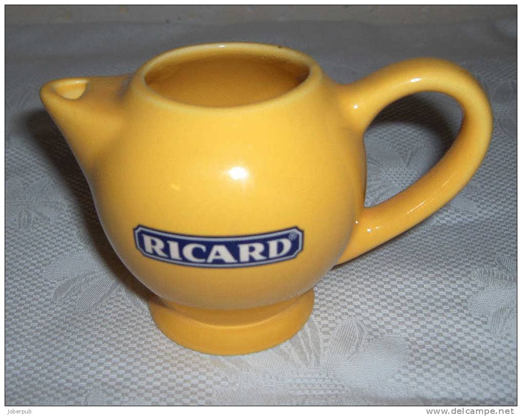 CARAFE PICHET RICARD PETIT MODELE - Karaffen