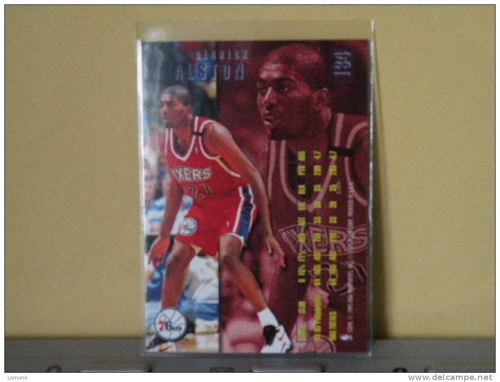 Philadelphia 76 Ers - 93/94/95 ( Carte ) Derrick ALSTON - N.B.A . N° 134 . 2 Scannes - Philadelphia 76ers