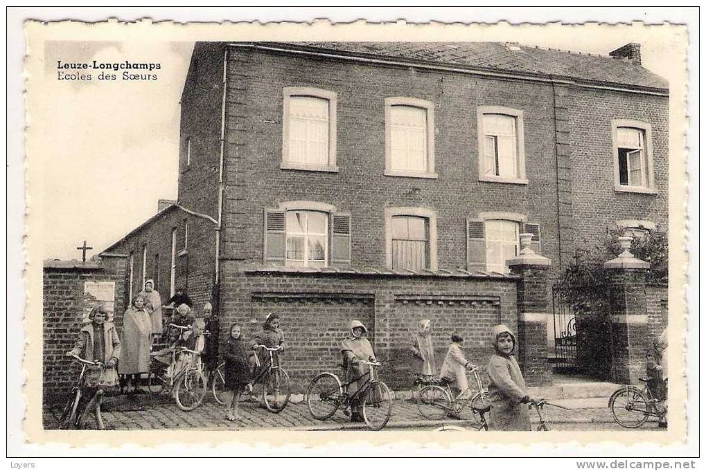 Leuze-Longchamps.  Ecoles Des Soeurs. - Eghezée