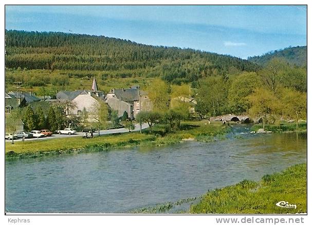 VRESSE-SUR-SEMOIS : Vue Sur Le Village Et Pont St-Lambert - RARE CPSM - CIM - Cachet De La Poste 1979 - Vresse-sur-Semois