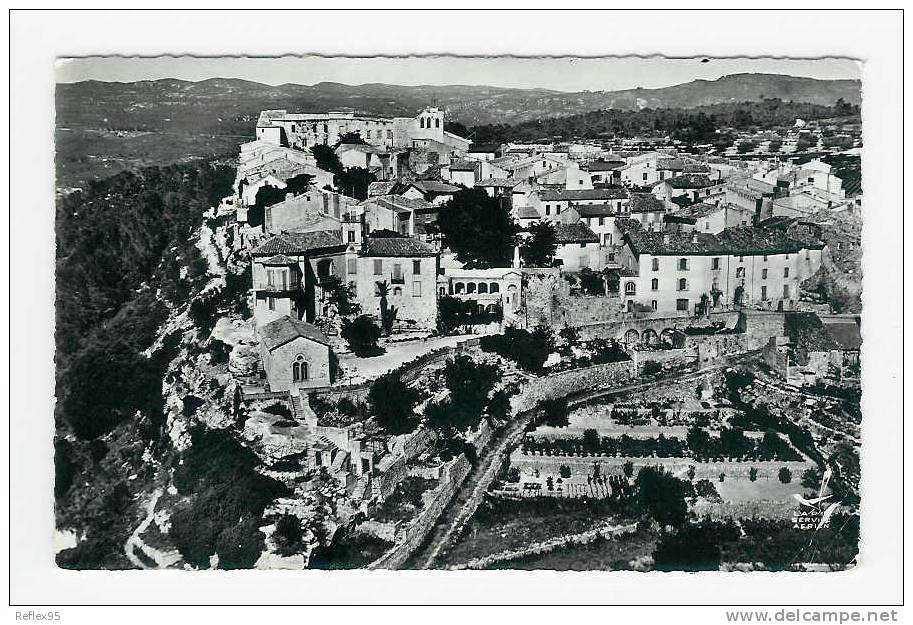 LE CASTELLET - Vue Générale, Les Hôtels - Le Castellet