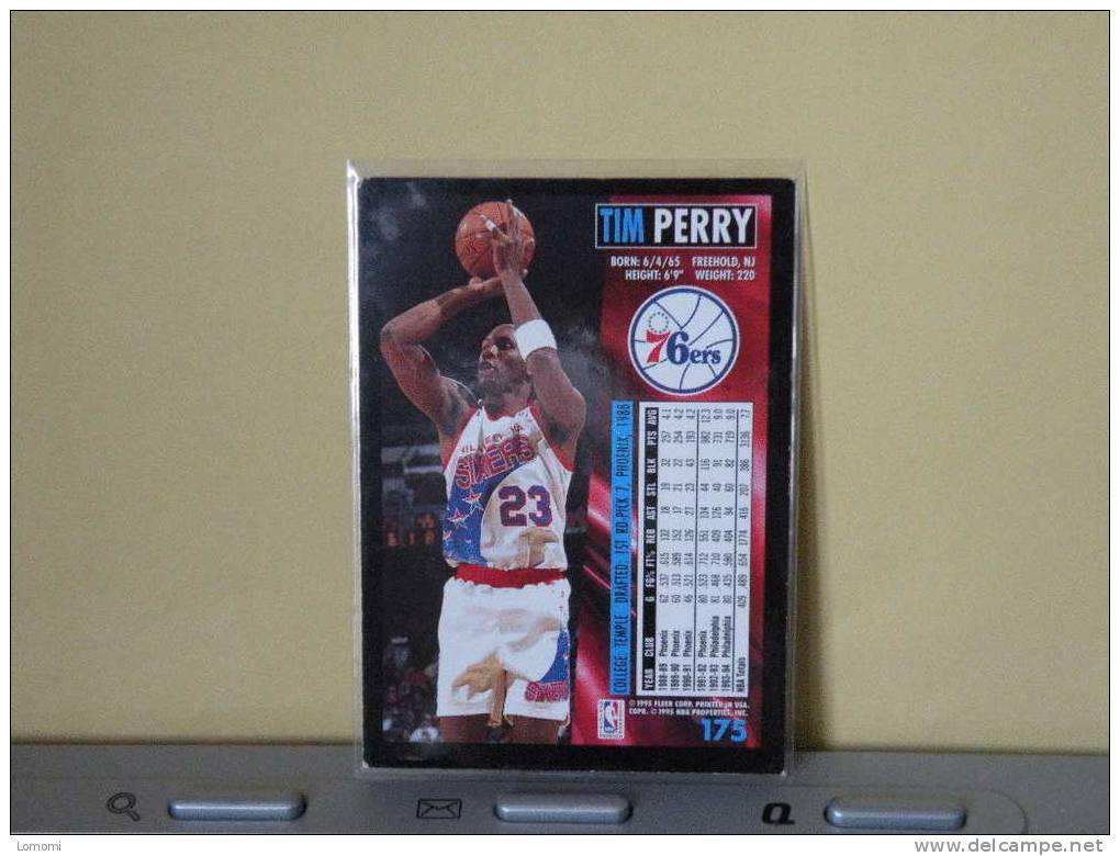 Philadelphia 76ers, 94/95- Carte  Basketball - Tim PERRY - N.B.A . N° 175. 2 Scan - Philadelphia 76ers