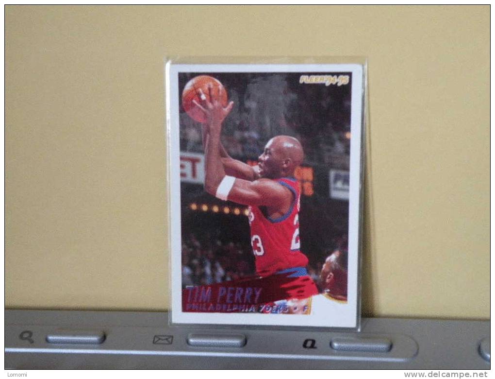 Philadelphia 76ers, 94/95- Carte  Basketball - Tim PERRY - N.B.A . N° 175. 2 Scan - Philadelphia 76ers