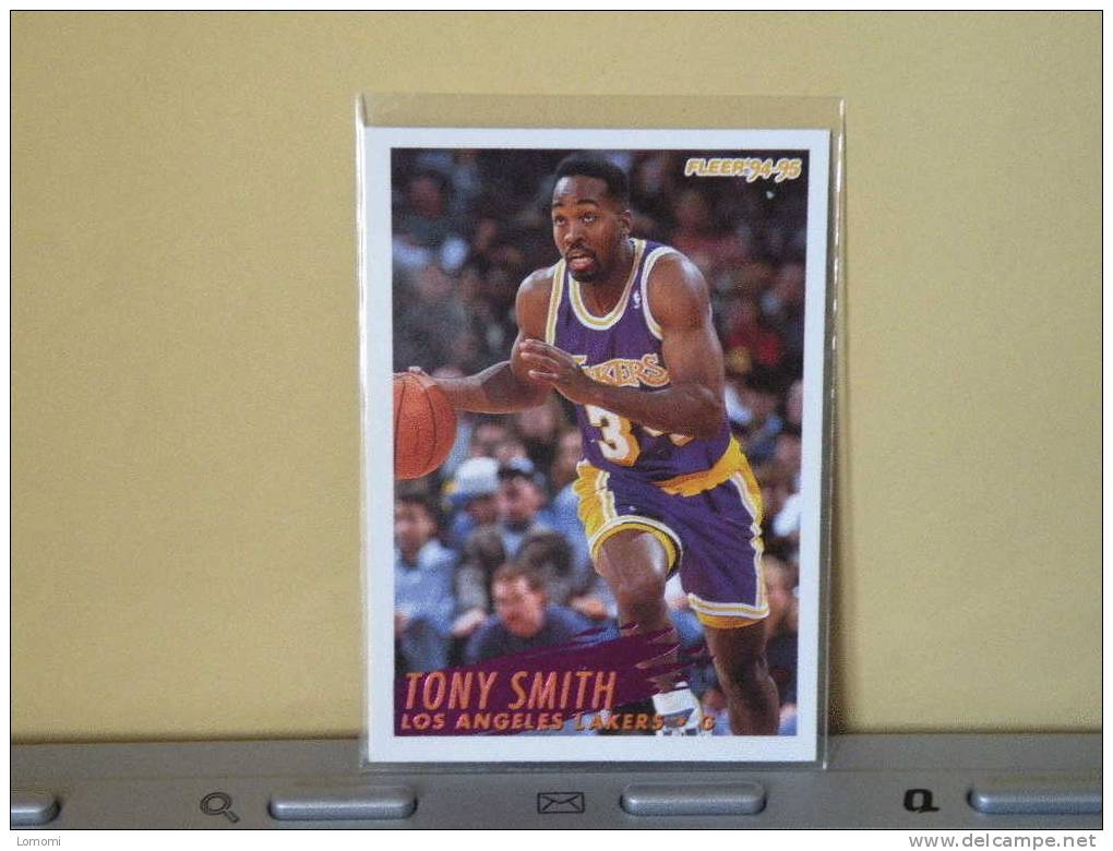 LOS ANGELES Lakers, 94/95- Carte  Basketball - Tony Smith - N.B.A . N° 116. 2 Scan - Los Angeles Lakers
