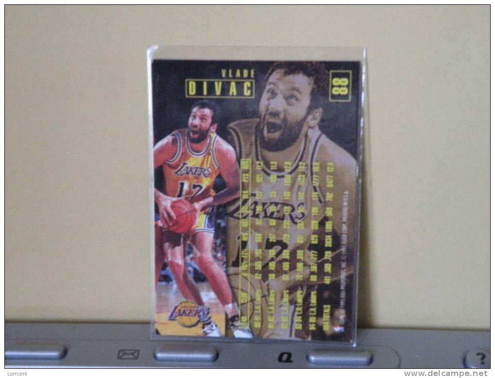 LOS ANGELES Lakers, 95/96- Carte  Basketball - VLADE DIVAC - N.B.A . N° 88. 2 Scan - Los Angeles Lakers