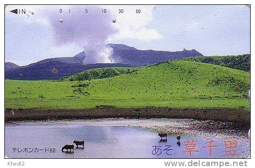 TC Japon - TAUREAU & Volcan - BULL & Vulcan Japan Phonecard - STIER & Vulkan Volcano - TORO - Vache Cow Kuh - 42 - Vulcani
