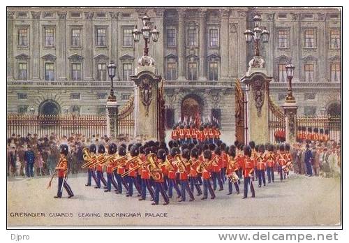 Grenadier Guards Leaving  Buckingham Palace , London A128 - Buckingham Palace