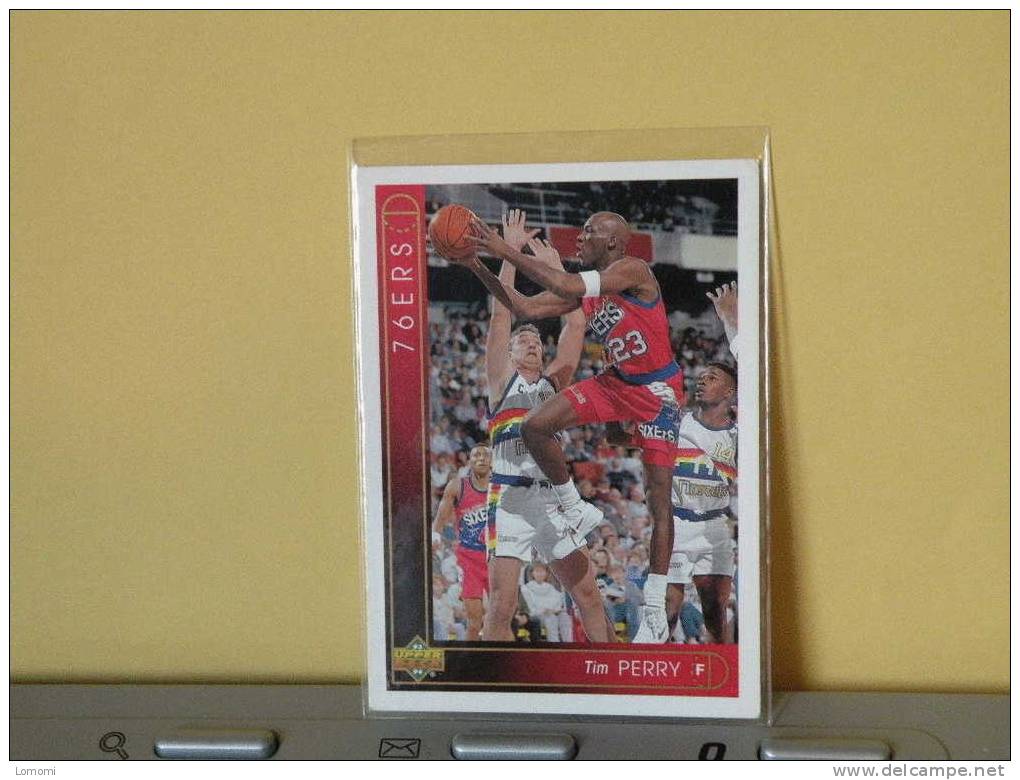 Carte  Basketball, 1992/93/94 - Tim Perry - N° 120 - 2scan - Philadelphia 76ers