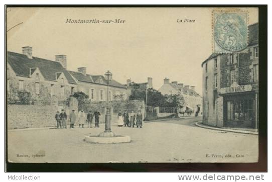 50 MONTMARTIN SUR MER / La Place / - Montmartin Sur Mer