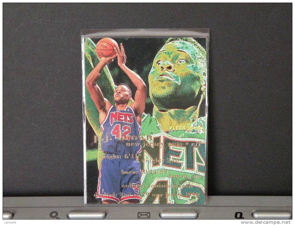 Carte  Basketball US 1992/93/94/95/96 - P.J.  Brown - N° 114  - 2 Scan - New Jersey Nets