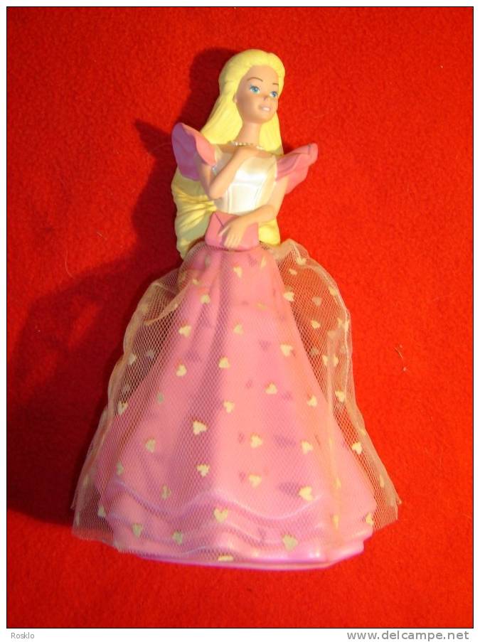 BAINS MOUSSANT / BARBIE 1996 AVEC SA ROBE   / GROSVENOR ENGLAND / TRES BEL ETAT - Barbie