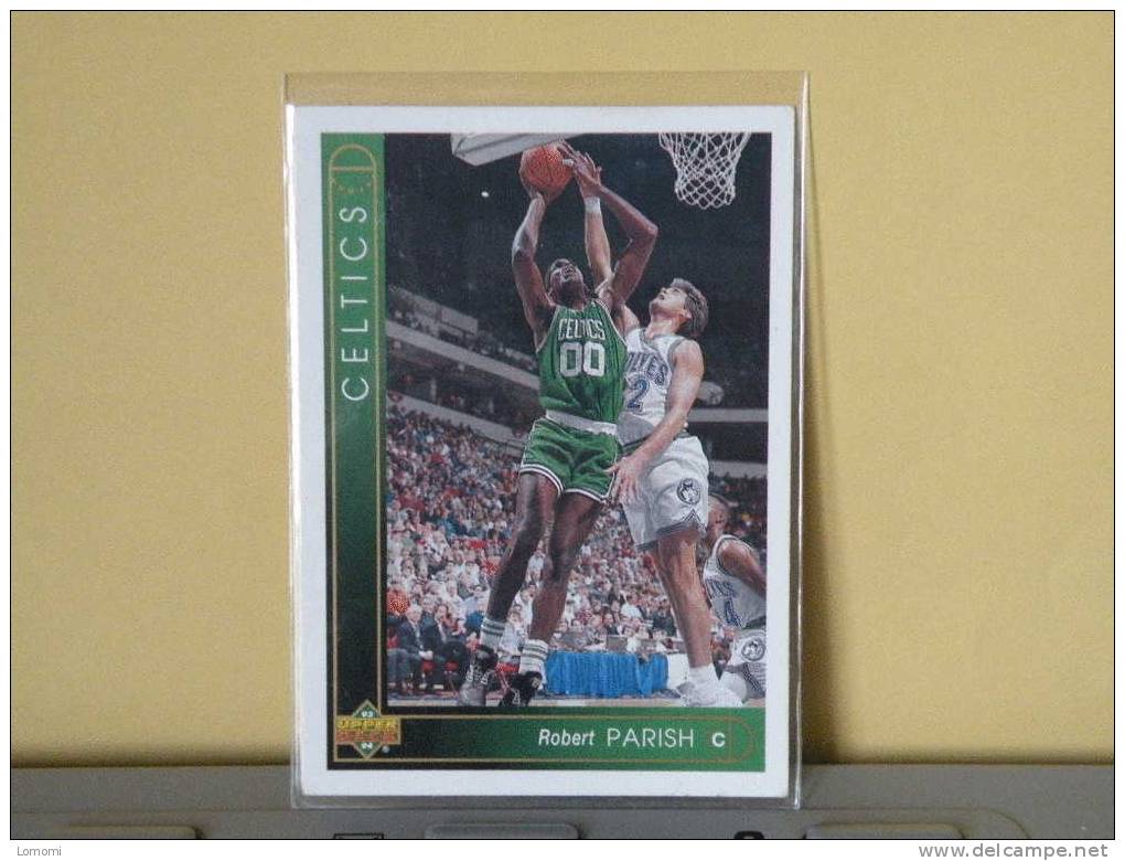 Carte  Basketball US 1992/93/94/95/96 -  Robert Parish - N° 92 - 2 Scan - Boston Celtics