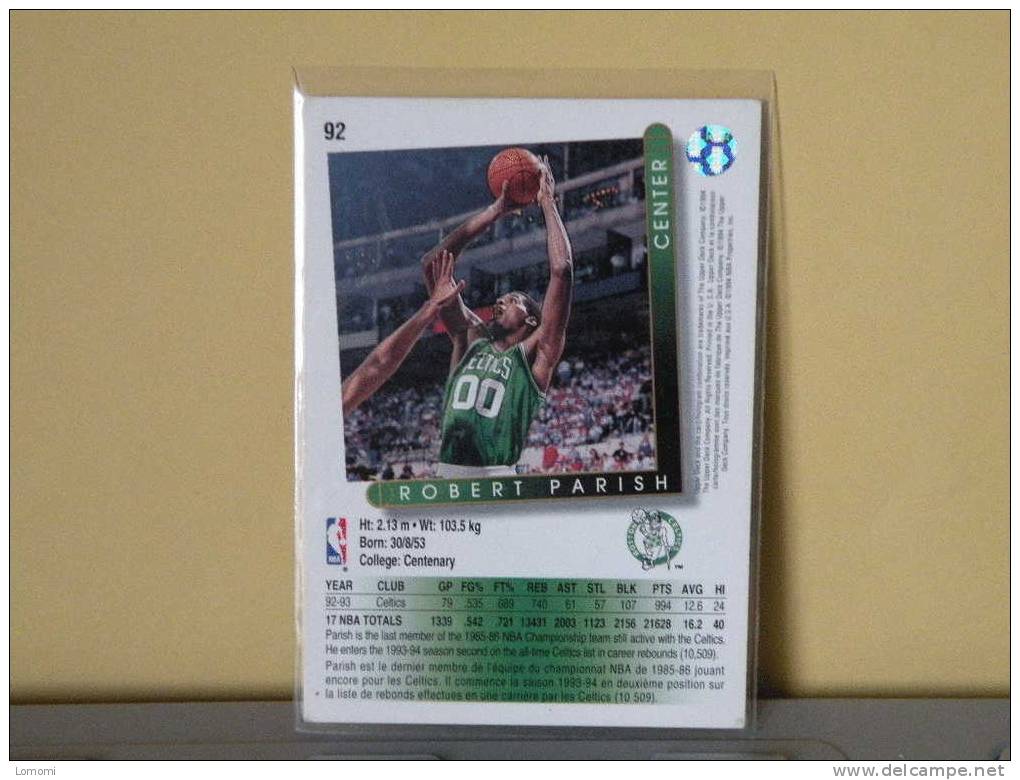 Carte  Basketball US 1992/93/94/95/96 -  Robert Parish - N° 92 - 2 Scan - Boston Celtics