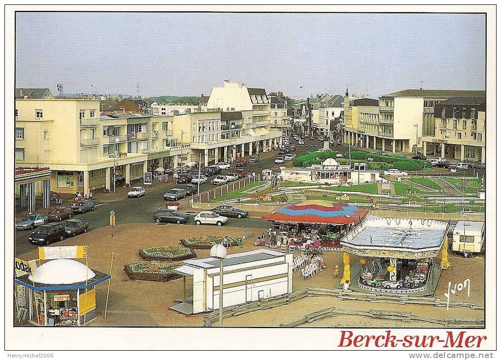 Berck Sur Mer , Place De L'entonnoir , Manège - Berck