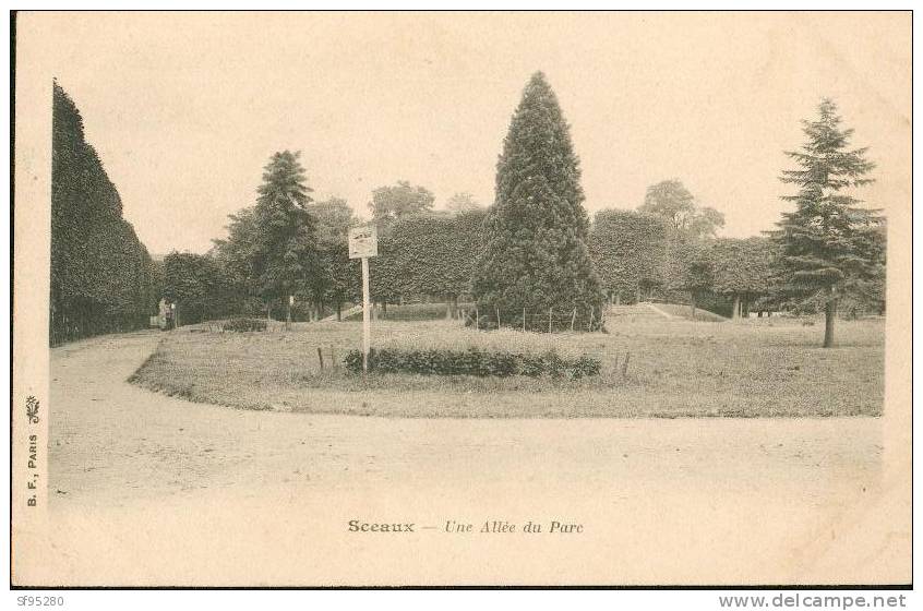 SCEAUX UNE ALLEE DU PARC - Sceaux