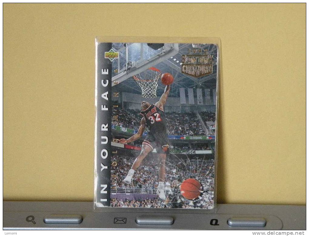 Carte  Basketball US 1992/93/94/95/96 - 1993 Slam Dunk Champion Harold Miner  - N° 26 - 2 Scan - Miami Heat