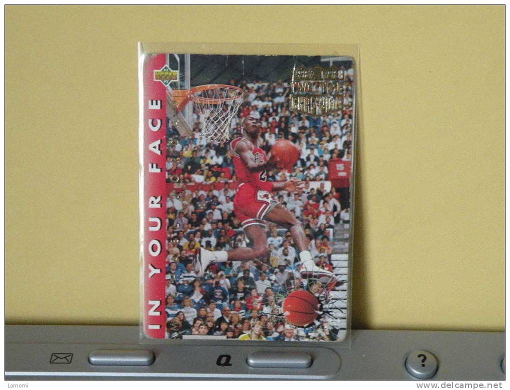 Carte  Basketball US 1992/93/94/95/96 - 1987-88 Two - Time ChampionMichael Jordan - N° 33 - 2 Scan - 1980-1989