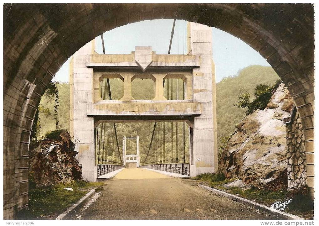 Environs De Mauriac , Le Pont St Projet , A La Sortie Du Tunnel De La Route, Ed Modernes Theojac - Mauriac