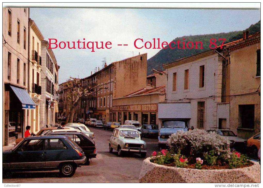 30 - GARD - BESSEGES - RUE De La REPUBLIQUE - VOITURE RENAULT - CPSM 10x15 & DOS VISIBLE - Bessèges