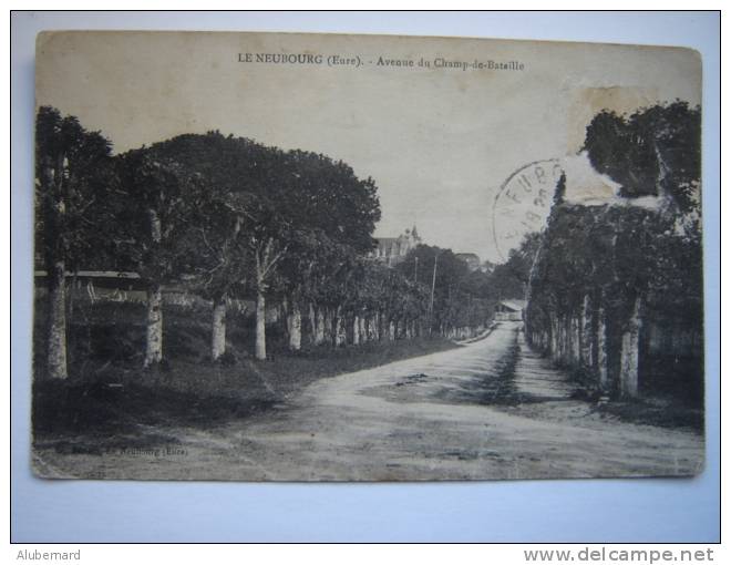 Le Neubourg , Avenue Du Champ De Bataille. - Le Neubourg