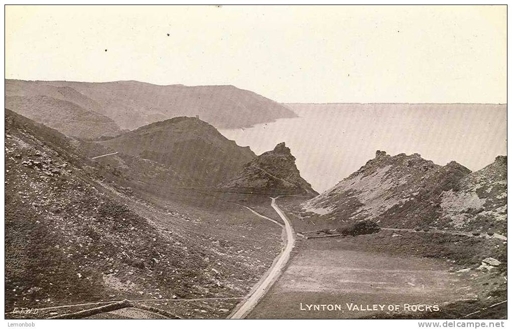 Britain United Kingdom - Lynton, Valley Of Rocks Old Postcard [P278] - Lynmouth & Lynton