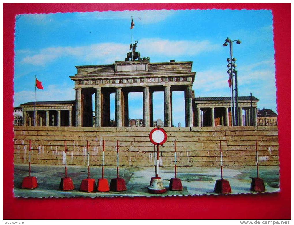 CPSM-ALLEMAGNE-BERLIN-BLICK AUF DAS BRANDENBURGER TOR NACH-2 PHOTOS DE LA CARTE -CARTE EN BON ETAT,AVEC LES COINS COGNES - Brandenburger Door