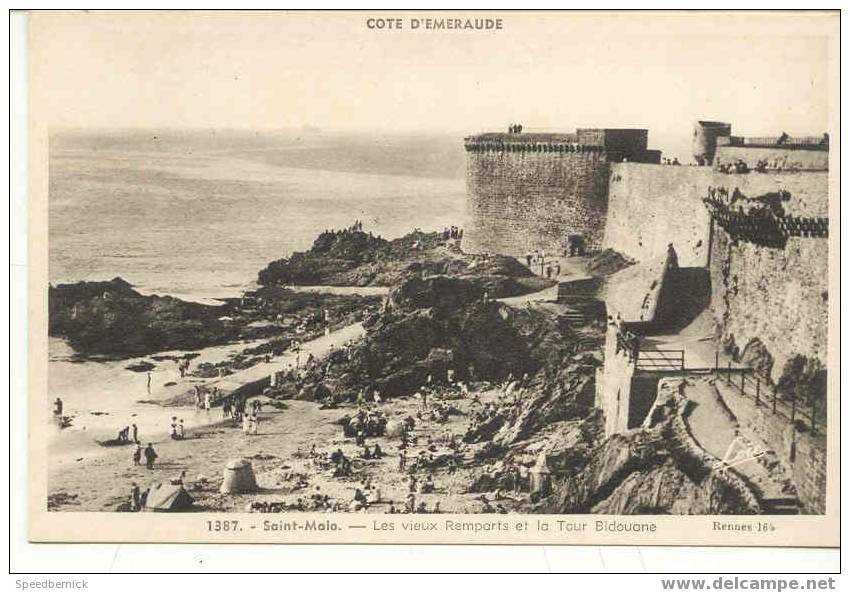 SM AR 12  Saint Malo Les Vieux Remparts Et La Tour Bidouane Rennes 164 1387 Laurent Nel - Saint Malo