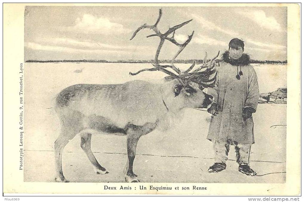 RARE CARTE POSTALE    ALASKA MISSION DE MARY'S  IGLOO   1920   DEUX AMIS  UN ESQUIMAU ET SON RENNE - Other & Unclassified