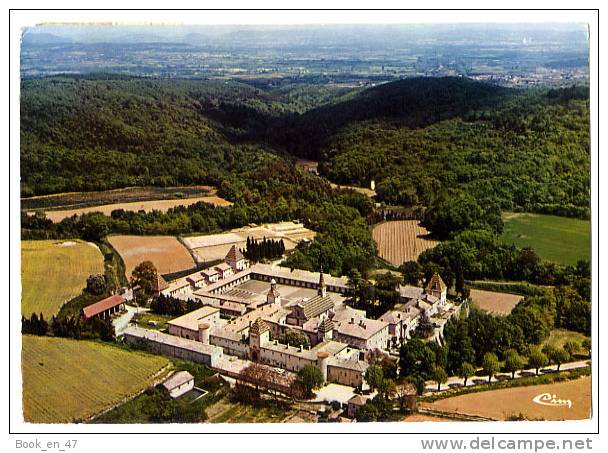 {55029} 30 Gard Pont St Esprit La Chartreuse De Valbonne , Vue Aérienne - Pont-Saint-Esprit