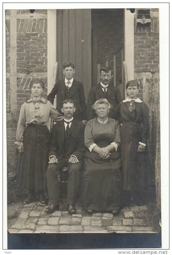 WELKENRAEDT  Ou Environs - Photo Carte D\´une Famille (Y48) B14 - Welkenraedt