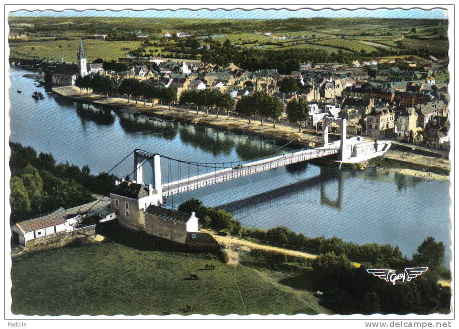 Carte Postale 49. Chalonnes-sur-Loire  Vue D´avion Trés Beau Plan - Chalonnes Sur Loire