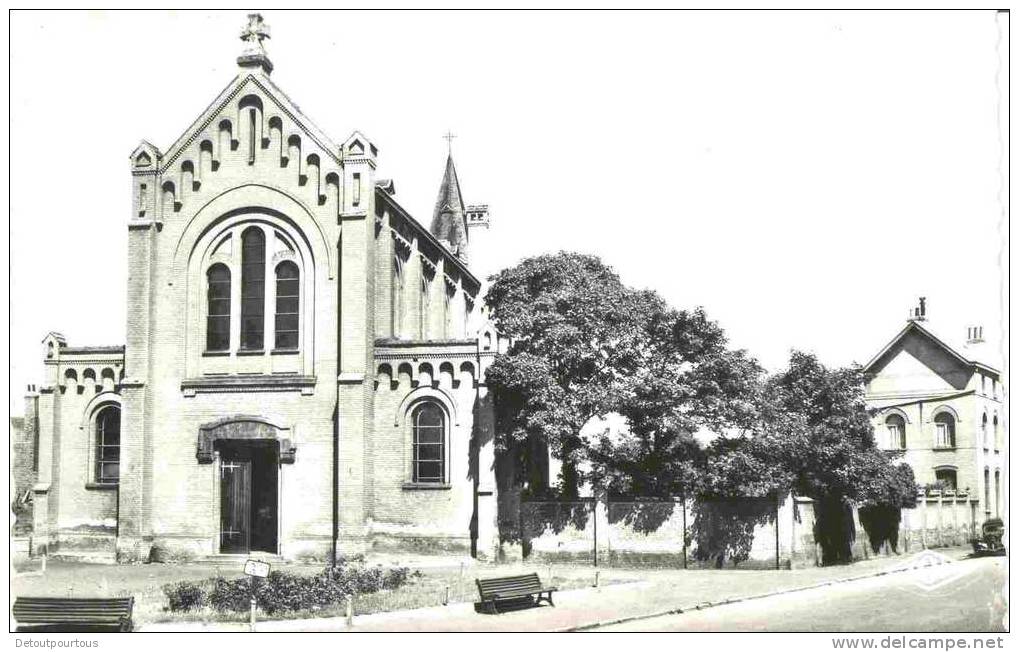 COUDEKERQUE BRANCHE Nord 59 : Eglise Sainte Ste Germaine - Coudekerque Branche