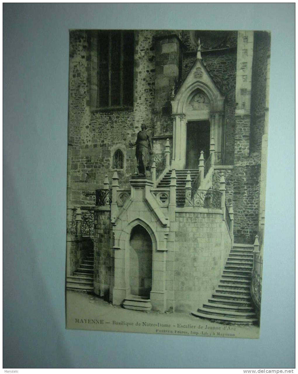 D 53 - Mayenne - Basilique De Notre-dame - Escalier De Jeanne D'arc - Mayenne