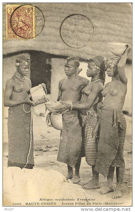 Jeunes Filles Malinkés Au Puits - Seins Nus - Fortier - Guinea