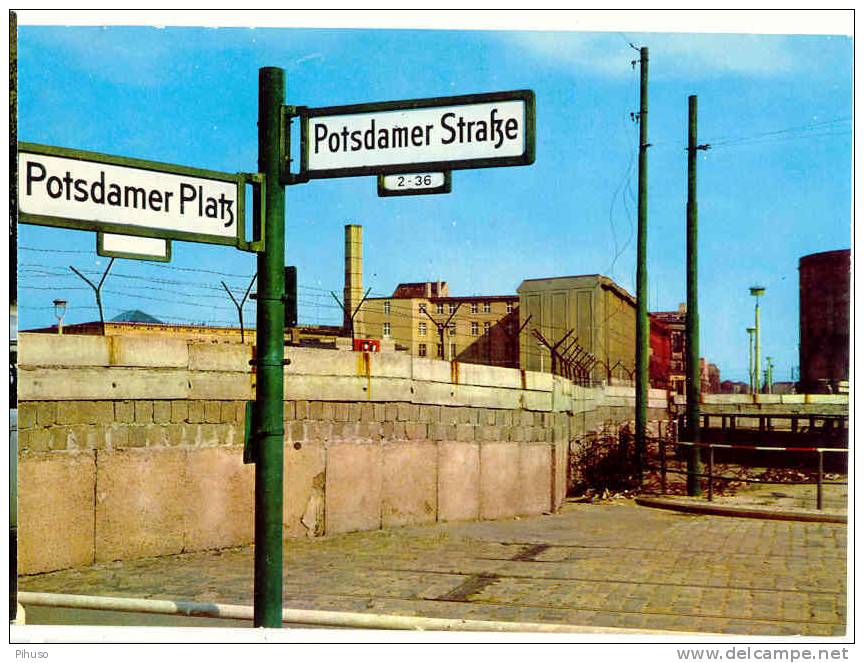 GERMANY -BERLIN : Potzdammer Platz - Berlin Wall