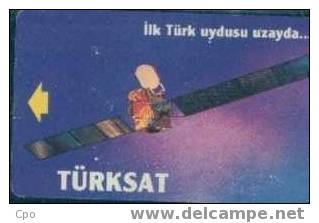 # TURKEY 32 Tursat (arrow In Middle) 30 Magnetic   Tres Bon Etat - Türkei
