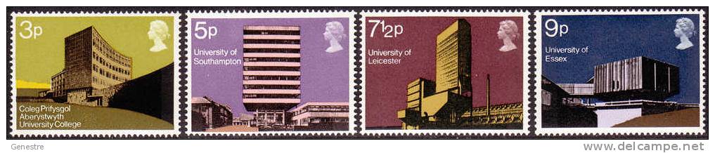 Grande-Bretagne - Y&T  646 à 649 (SG  890 à 893) ** (MNH) - British Architecture - Ongebruikt