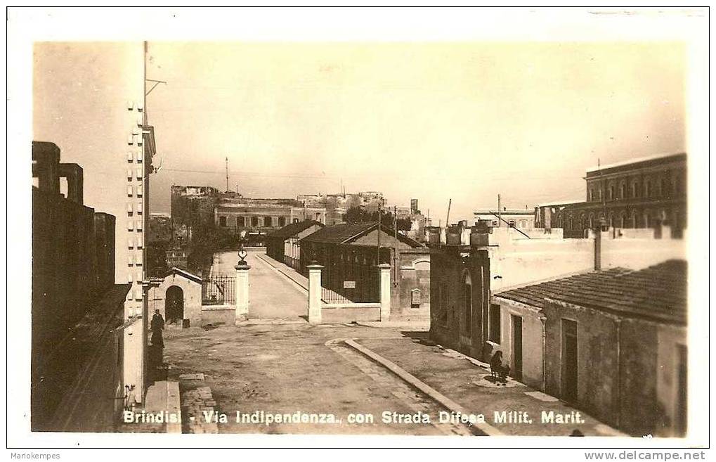 BRINDISI  -  Via Indipendenza Con Strada Didesa Milit. Marit. - Brindisi