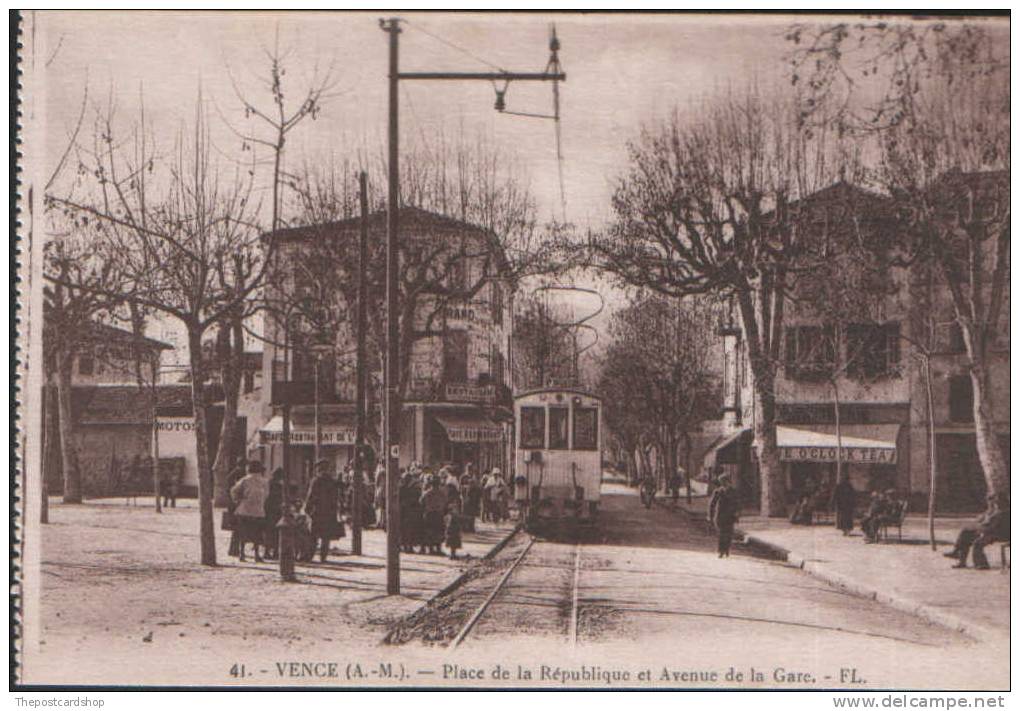 CPA 06 FRANCE VENCE PLACE DE LA REPUBLIQUE ET AVENUE DE LA GARE TRAM TRAMWAY EDIT FREDERIC LAUGIER NICE - Vence