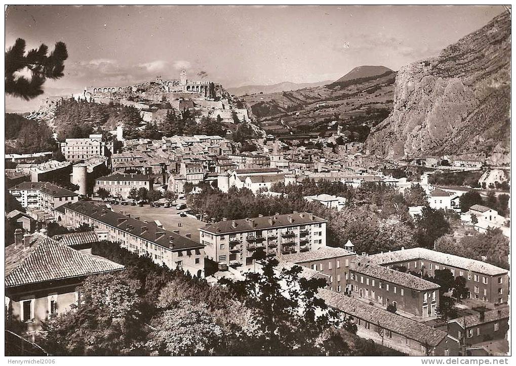 Sisteron , L'hopital, Ed Adia Nice - Sisteron