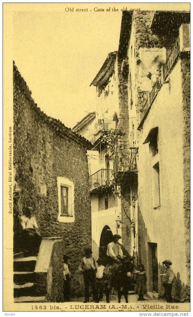 06 .  LUCERAM .  VIEILLE RUE PORTE DE L'ANCIEN TRIBUNAL . - Lucéram