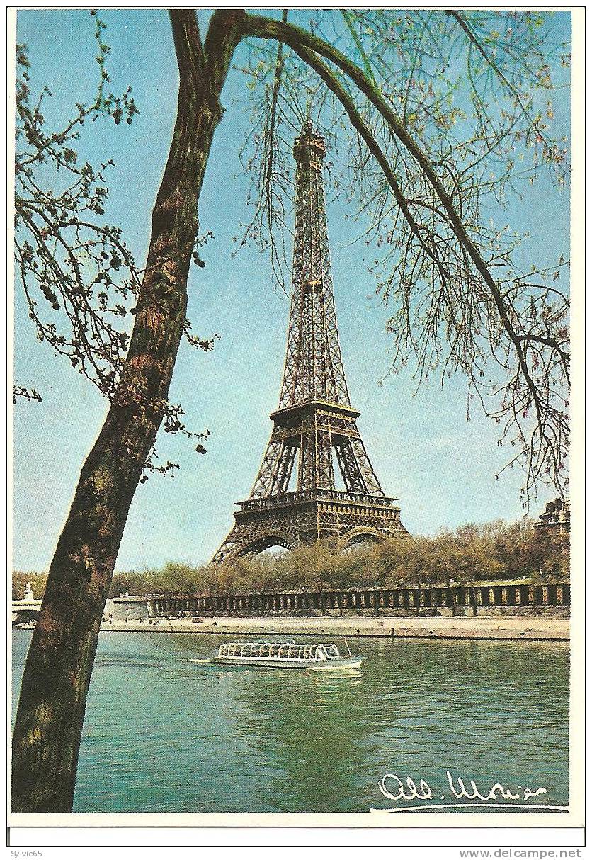 PHOTO ALBERT MONIER-la Tour Effeil, Vedette Sur La Seine - Monier