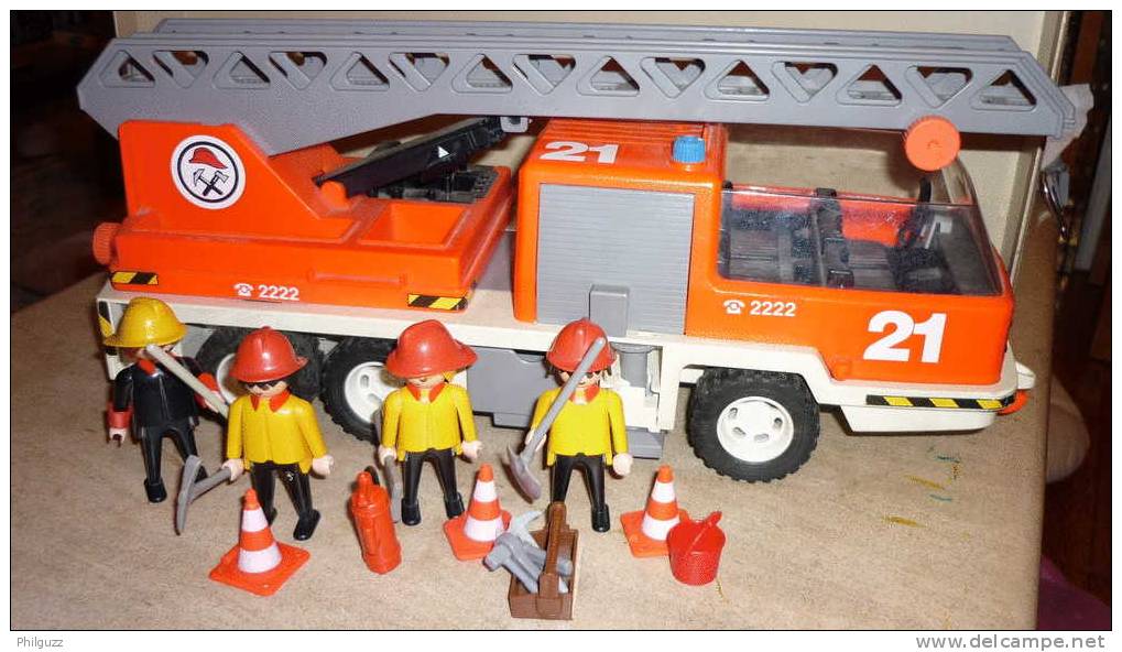 PLAYMOBIL EQUIVALENCE BOITE 3781 CAMION DE POMPIERS GRANDE ECHELLE 1993 A 1995 - Playmobil