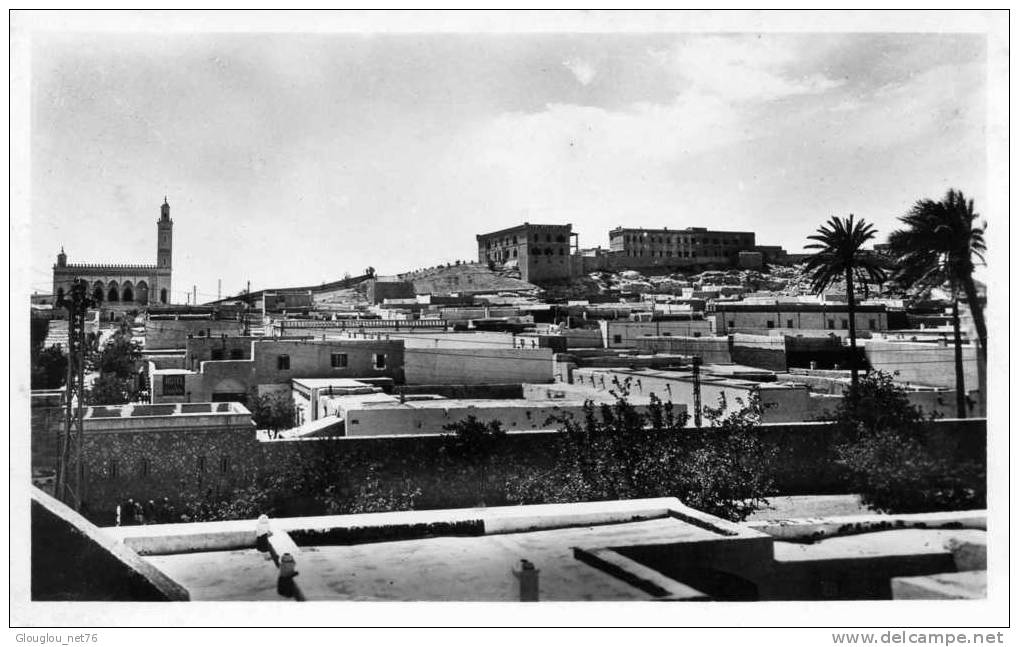 LAGHOUAT...L´HOPITAL MILITAIRE ET LA GRANDE MOSQUEE......CPSM PETIT FORMAT  . - Laghouat