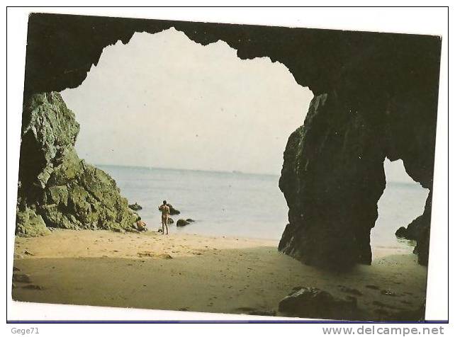 Crozon Morgat - La Grotte Aux Oiseaux - Crozon