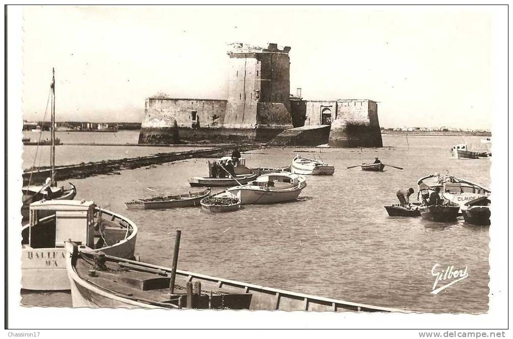 17 - LE  CHAPUS - Lot De 2 Cartes CPSM - Le Fort. Construit Par Vauban -Les Ostréiculteurs Vont Partir Pour Les Parcs . - Marennes