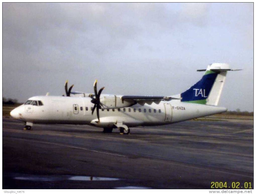 PHOTO AMATEUR DU DEPARTEMENT 76 AEROPORT DE BOOS AVION GROS PLAN VOIR SCANER - Otros & Sin Clasificación