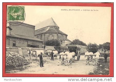 DEP 95 MAREIL EN FRANCE INTERIEUR DE FERME SUPERBE ATTELAGES DE BOEUFS - Autres & Non Classés