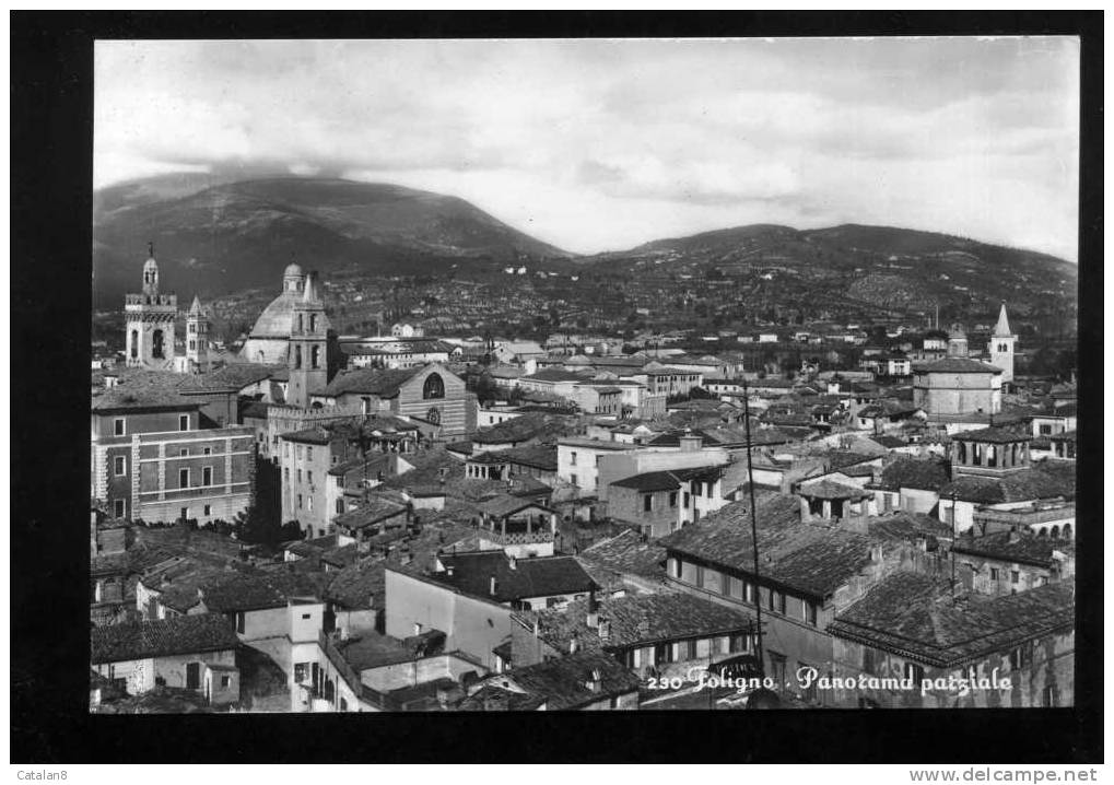 S468 CARTOLINA ILLUSTRATA UMBRIA PERUGIA FOLIGNO PANORAMA PARZIALE FG. NV. - Foligno