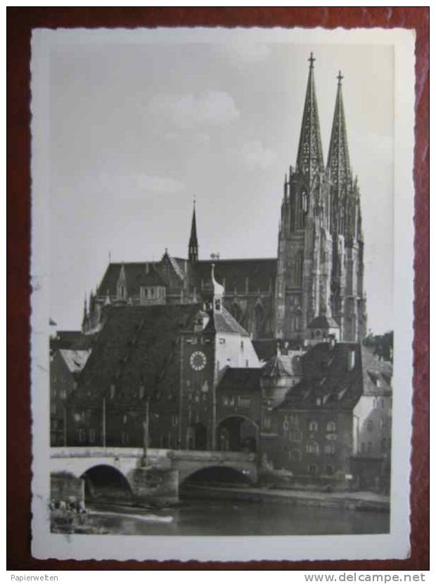 Regensburg - Blick Auf Steinerne Brücke Tor Und Dom - Regensburg